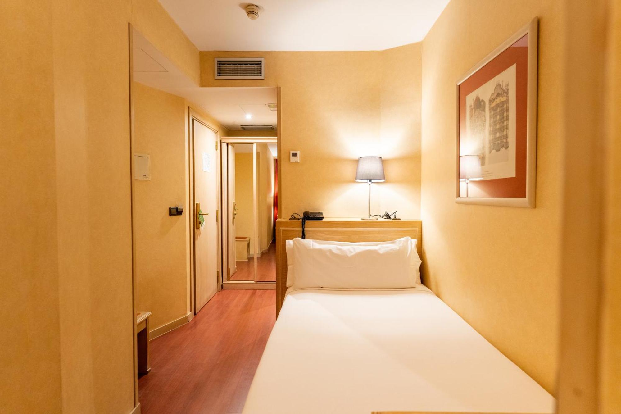 Sunotel Junior Barcelona Pokoj fotografie
